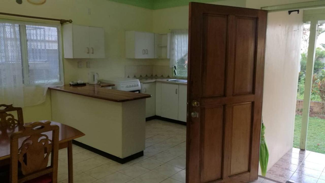 Malau Lodge Nuku'alofa Ngoại thất bức ảnh